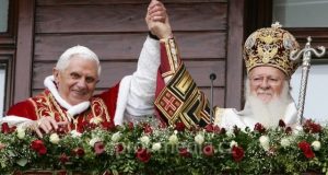 Papa Benedict si Patriarhul eretic Bartolomeu